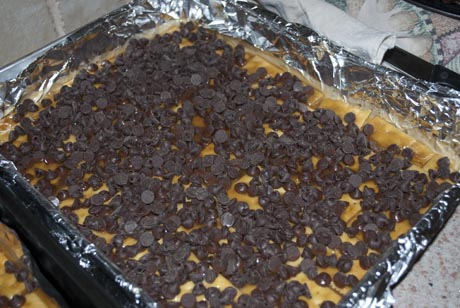 how to make christmas toffee with chocolate chips 