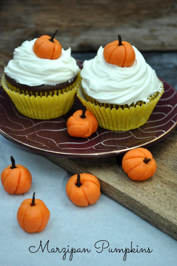Pumpkin Cupcake Toppers using Marzipan Pumpkins