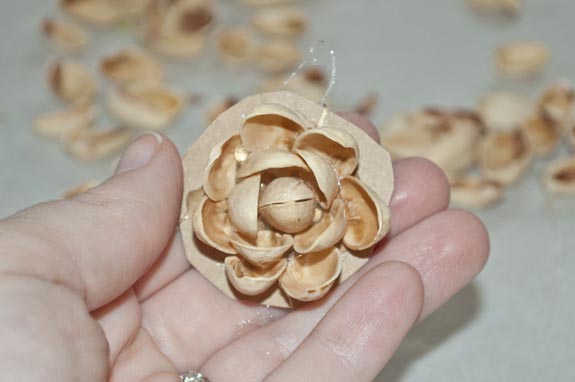 How to make a flower from Pistachio shells