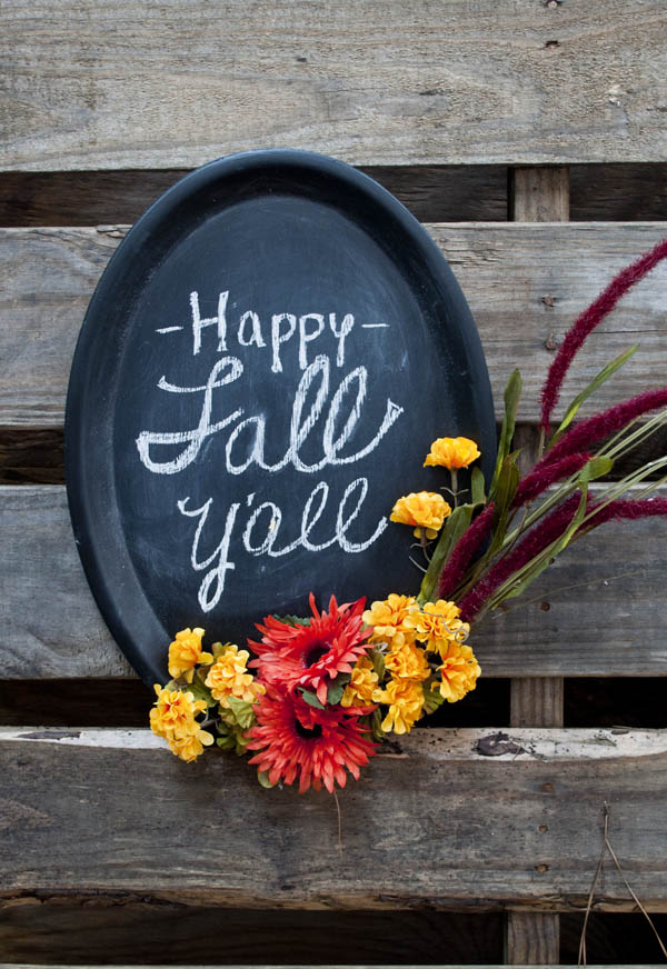 easy fall decoration using dollar store crafts! Less than $10 to create this chalkboard