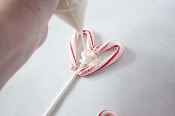 how to make valentine's candy, chocolate heart lollipops