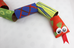 Toilet Paper Roll Snakes! Easy and Fun Craft for Kids